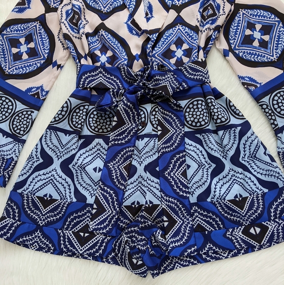 Alexis Robbie Romper In Santorini Print | Size M - Picture 5 of 16